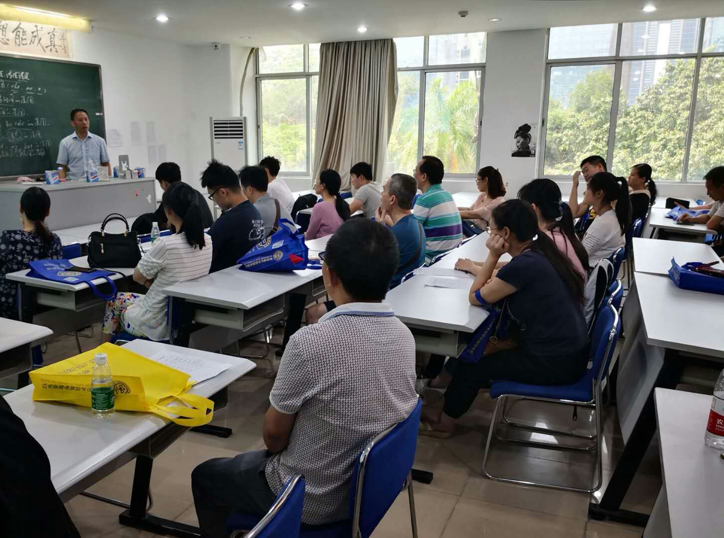 深圳城市學院高考復讀學校